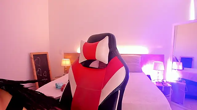 Dakota Mars online show from December 2025 08:16:02 PM