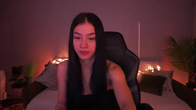 Snapshot of FataleNellie chatting on March 2026 09:41:02 PM FataleNellie online show from March 2026 09:41:02 PM