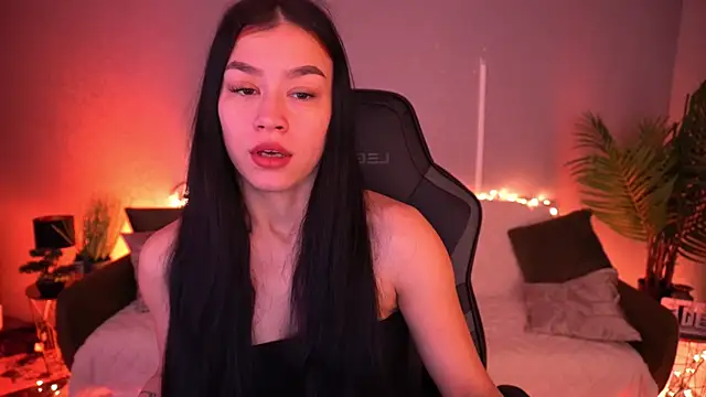 Snapshot of FataleNellie chatting on March 2026 10:02:02 PM FataleNellie online show from March 2026 10:02:02 PM