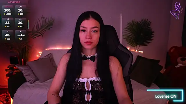 Snapshot of FataleNellie chatting on April 2026 09:20:02 PM FataleNellie online show from April 2026 09:20:02 PM