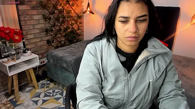 Lia Blake  online show from March 2026 12:10:02 PM