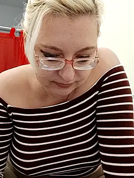 VikaKing online show from January 2026 07:11:01 PM