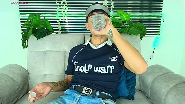 CamiiGuzmanX online show from January 2026 09:07:02 PM