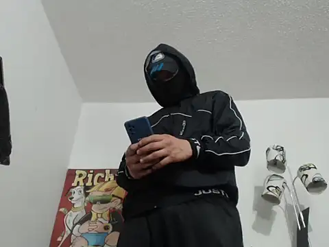 Snapshot of Thomasjons_ chatting on November 2025 01:16:01 AM Thomasjons online show from November 2025 01:16:01 AM