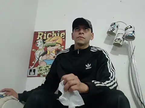 Snapshot of Thomasjons_ chatting on November 2025 10:03:01 AM Thomasjons online show from November 2025 10:03:01 AM