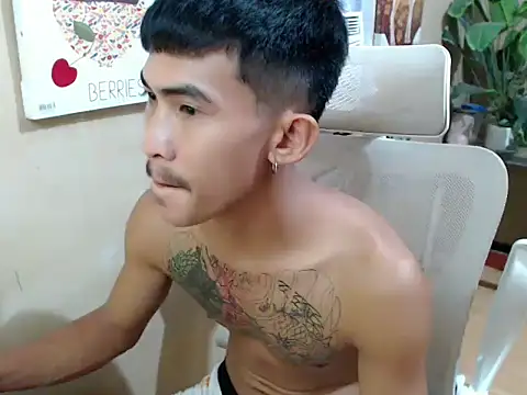 Snapshot of King_BigCock69 chatting on April 2026 01:56:01 PM King BigCock69 online show from April 2026 01:56:01 PM