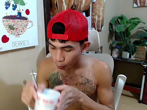 Snapshot of King_BigCock69 chatting on April 2026 10:01:02 PM King BigCock69 online show from April 2026 10:01:02 PM