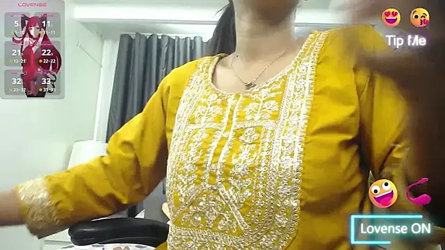 Snapshot of kairadayamai chatting on June 2026 11:55:01 AM kairadayamai online show from June 2026 11:55:01 AM