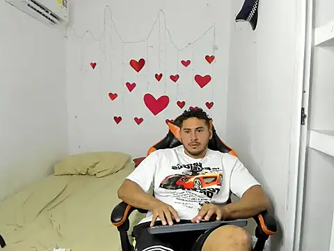 Snapshot of ashlan_king chatting on February 2026 07:24:02 PM ashlan king online show from February 2026 07:24:02 PM