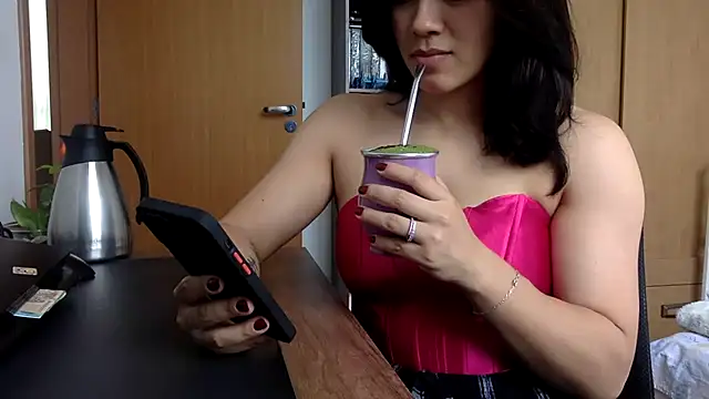 Snapshot of SEXOFLION chatting on October 2025 05:32:02 PM SEXOFLION online show from October 2025 05:32:02 PM