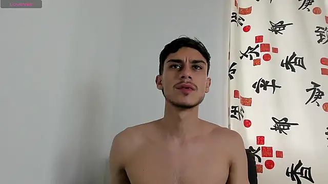 axel davis  online show from January 2026 12:42:01 PM