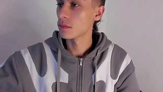 axel davis  online show from February 2026 01:24:02 AM