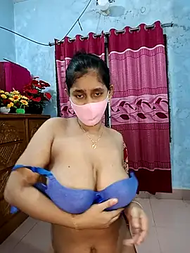 Cute Faria online show from October 2025 04:42:01 PM