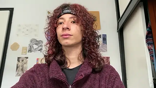 Snapshot of camille_delrey chatting on February 2026 03:50:01 PM camille delrey online show from February 2026 03:50:01 PM