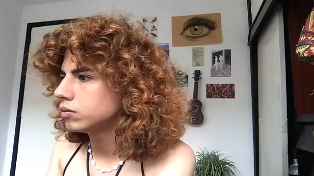 Snapshot of camille_delrey chatting on February 2026 02:02:02 PM camille delrey online show from February 2026 02:02:02 PM