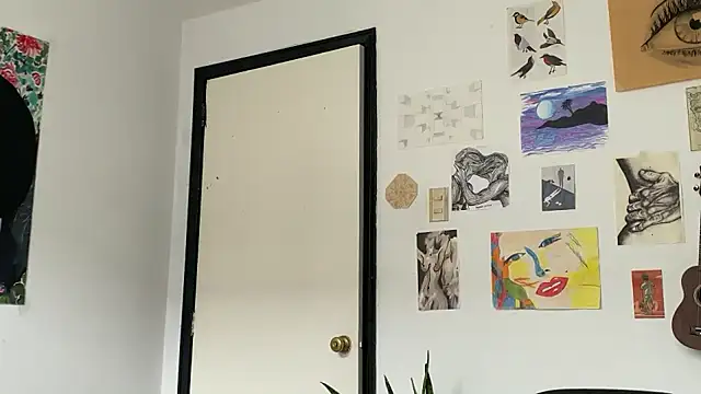 Snapshot of camille_delrey chatting on March 2026 04:03:02 PM camille delrey online show from March 2026 04:03:02 PM