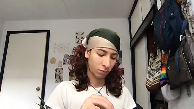 Snapshot of camille_delrey chatting on March 2026 05:39:02 PM camille delrey online show from March 2026 05:39:02 PM