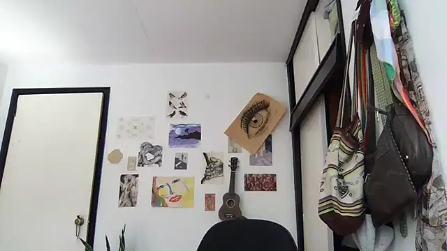 Snapshot of camille_delrey chatting on March 2026 07:25:01 PM camille delrey online show from March 2026 07:25:01 PM