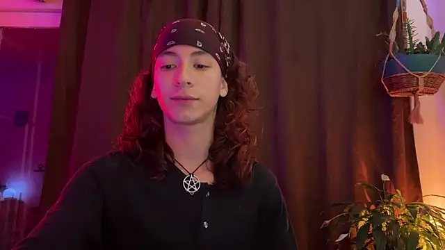 Snapshot of camille_delrey chatting on March 2026 12:45:01 AM camille delrey online show from March 2026 12:45:01 AM