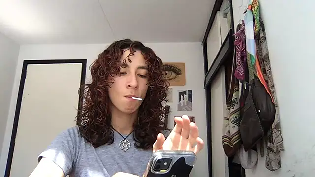 Snapshot of camille_delrey chatting on April 2026 07:11:02 PM camille delrey online show from April 2026 07:11:02 PM