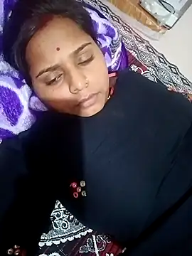 Hot crety online show from September 2025 02:27:02 PM