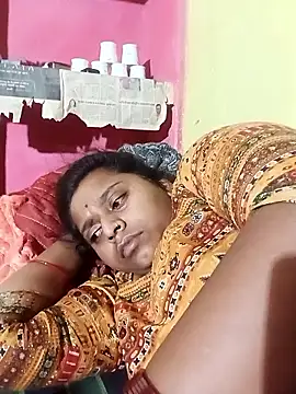 Snapshot of Hot_crety chatting on April 2026 07:15:02 PM Hot crety online show from April 2026 07:15:02 PM
