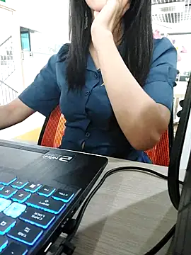 Snapshot of meomeocute chatting on April 2026 04:24:02 AM meomeocute online show from April 2026 04:24:02 AM