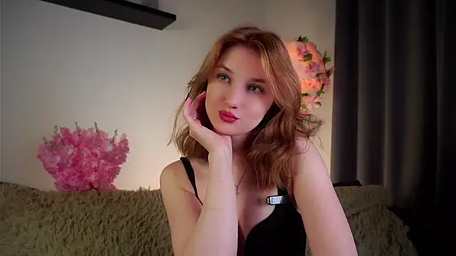 EasterBonney online show from October 2025 10:45:01 AM