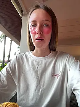 Snapshot of ElliRose chatting on October 2025 01:48:02 AM ElliRose online show from October 2025 01:48:02 AM