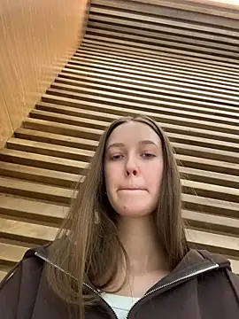 Snapshot of ElliRose chatting on November 2025 08:07:01 AM ElliRose online show from November 2025 08:07:01 AM