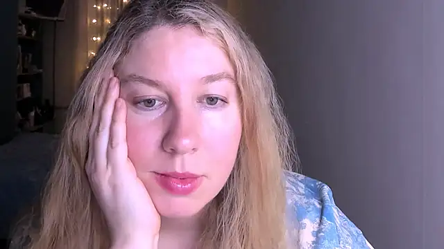 Snapshot of NancySanders chatting on April 2026 06:49:02 PM NancySanders online show from April 2026 06:49:02 PM