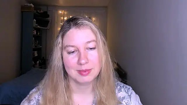 Snapshot of NancySanders chatting on April 2026 07:52:02 PM NancySanders online show from April 2026 07:52:02 PM