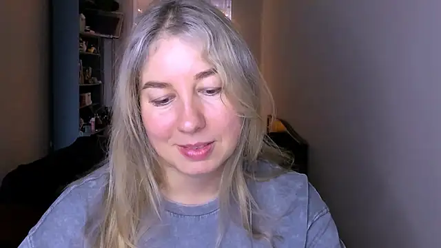 Snapshot of NancySanders chatting on April 2026 09:24:01 AM NancySanders online show from April 2026 09:24:01 AM