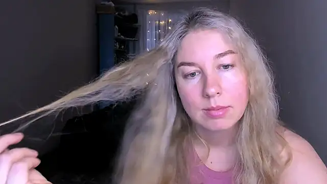 Snapshot of NancySanders chatting on April 2026 06:49:01 AM NancySanders online show from April 2026 06:49:01 AM