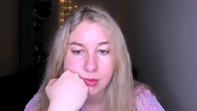 Snapshot of NancySanders chatting on April 2026 03:58:02 PM NancySanders online show from April 2026 03:58:02 PM