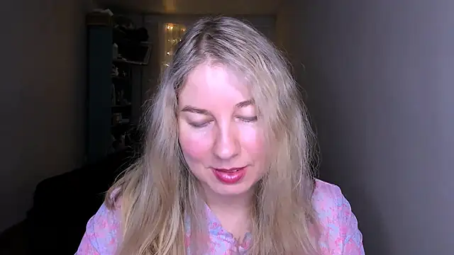 Snapshot of NancySanders chatting on April 2026 06:49:02 PM NancySanders online show from April 2026 06:49:02 PM