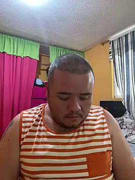 Snapshot of Chimbo-1996 chatting on April 2026 10:07:02 PM Chimbo-1996 online show from April 2026 10:07:02 PM