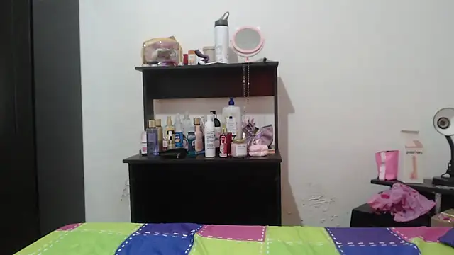 nathaly jones  online show from July 2026 12:22:01 PM