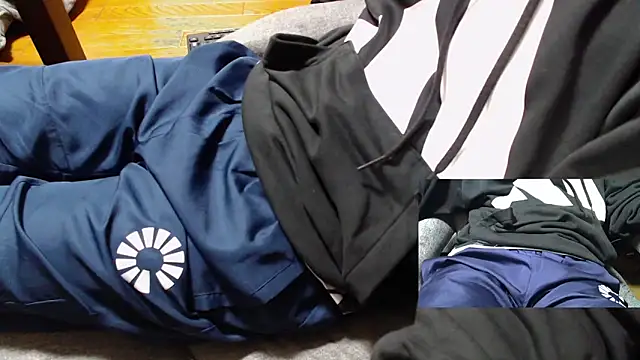 Snapshot of Yasu2000 chatting on March 2026 01:33:02 AM Yasu2000 online show from March 2026 01:33:02 AM