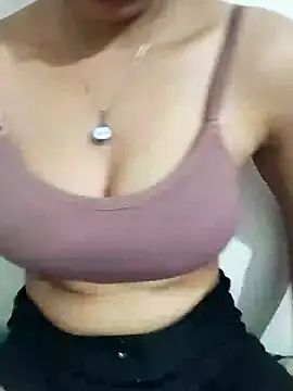 Snapshot of NAIRA5677 chatting on October 2025 04:06:02 PM NAIRA5677 online show from October 2025 04:06:02 PM