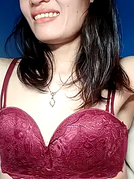 Hinna x online show from November 2025 02:04:02 AM