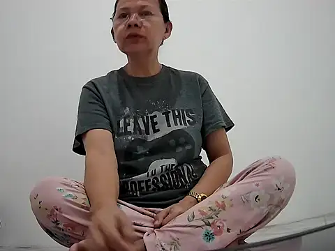 Snapshot of Hotzoey16 chatting on March 2026 10:03:01 PM Hotzoey16 online show from March 2026 10:03:01 PM