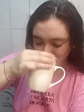 Snapshot of Anaa_Rose chatting on October 2025 09:39:01 PM Anaa Rose online show from October 2025 09:39:01 PM