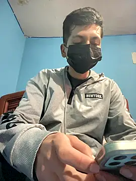 Snapshot of Sebas34_ chatting on November 2025 06:52:01 AM Sebas34 online show from November 2025 06:52:01 AM