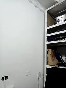 ashley moss online show from September 2025 08:08:01 PM