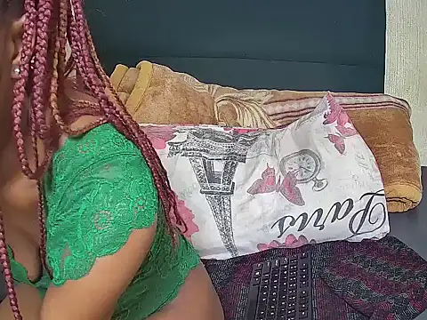 Snapshot of Pretty_miss_devilxxx35 chatting on June 2026 06:46:02 PM Pretty miss devilxxx35 online show from June 2026 06:46:02 PM