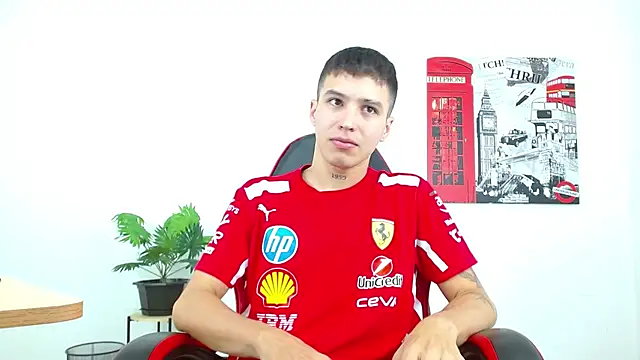 Snapshot of Cumandres18 chatting on October 2025 02:16:02 PM Cumandres18 online show from October 2025 02:16:02 PM