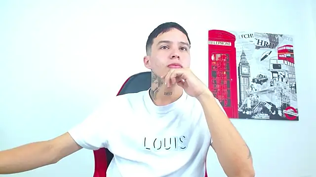 Cumandres18 online show from February 2026 03:11:01 PM