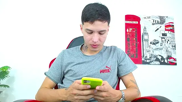 Cumandres18 online show from February 2026 02:24:01 PM