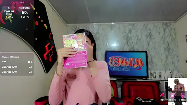 Madison Mujica online show from October 2025 11:18:02 AM